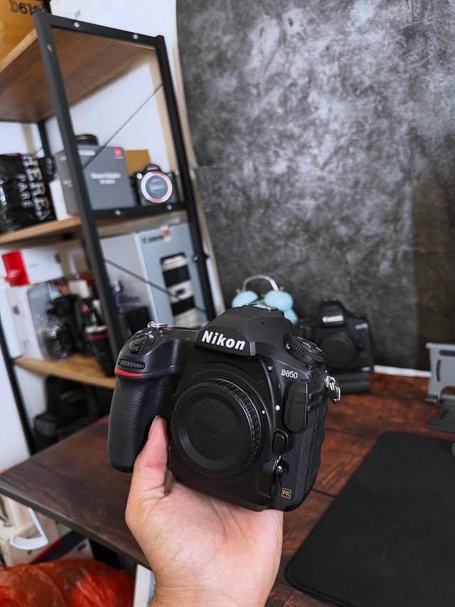 Corpo Nikon D850 seminova