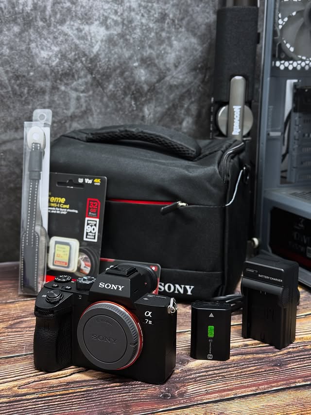 Câmera Sony A7 III seminova
