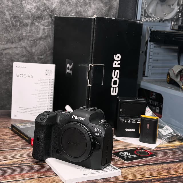 Câmera Canon EOS R6 (Corpo)